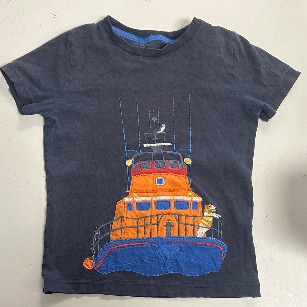 Mini Boden Fishing Ferry Boat Applique T-Shirt Dog 5/6